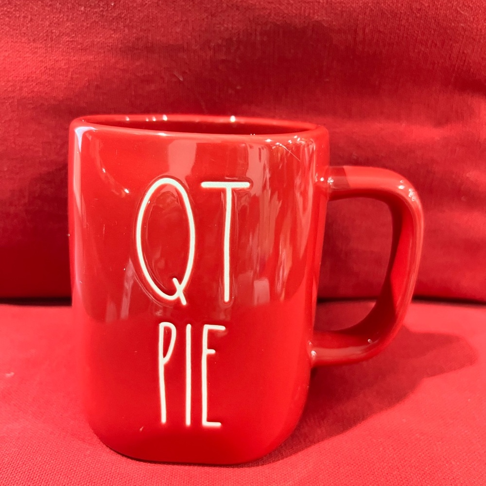 🎁😍Rae Dunn QT Pie Mug and Soap Gift Set😍 - Picture 6 of 14